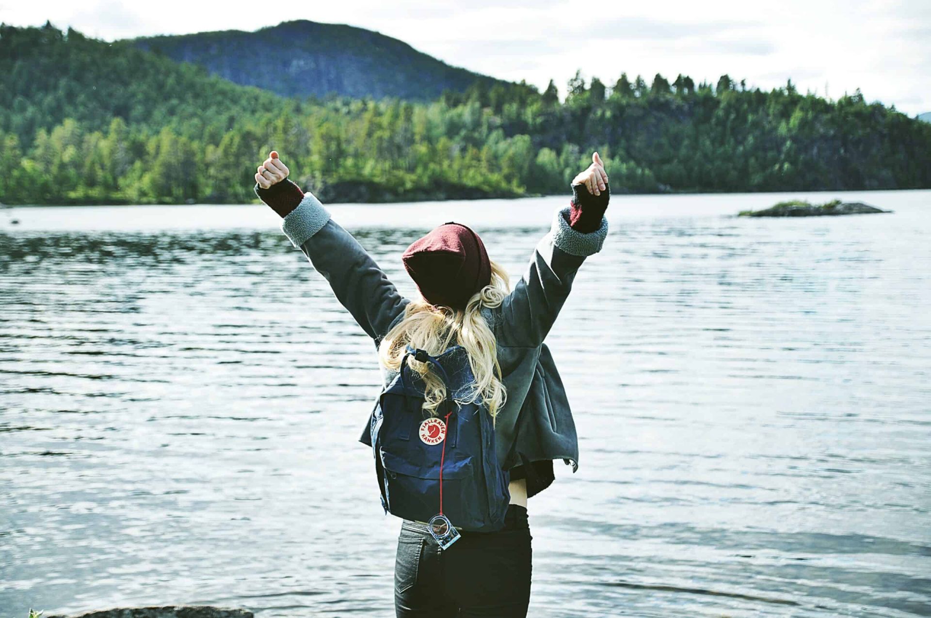 swedish-woman-scandinavian-minimalism-scaled