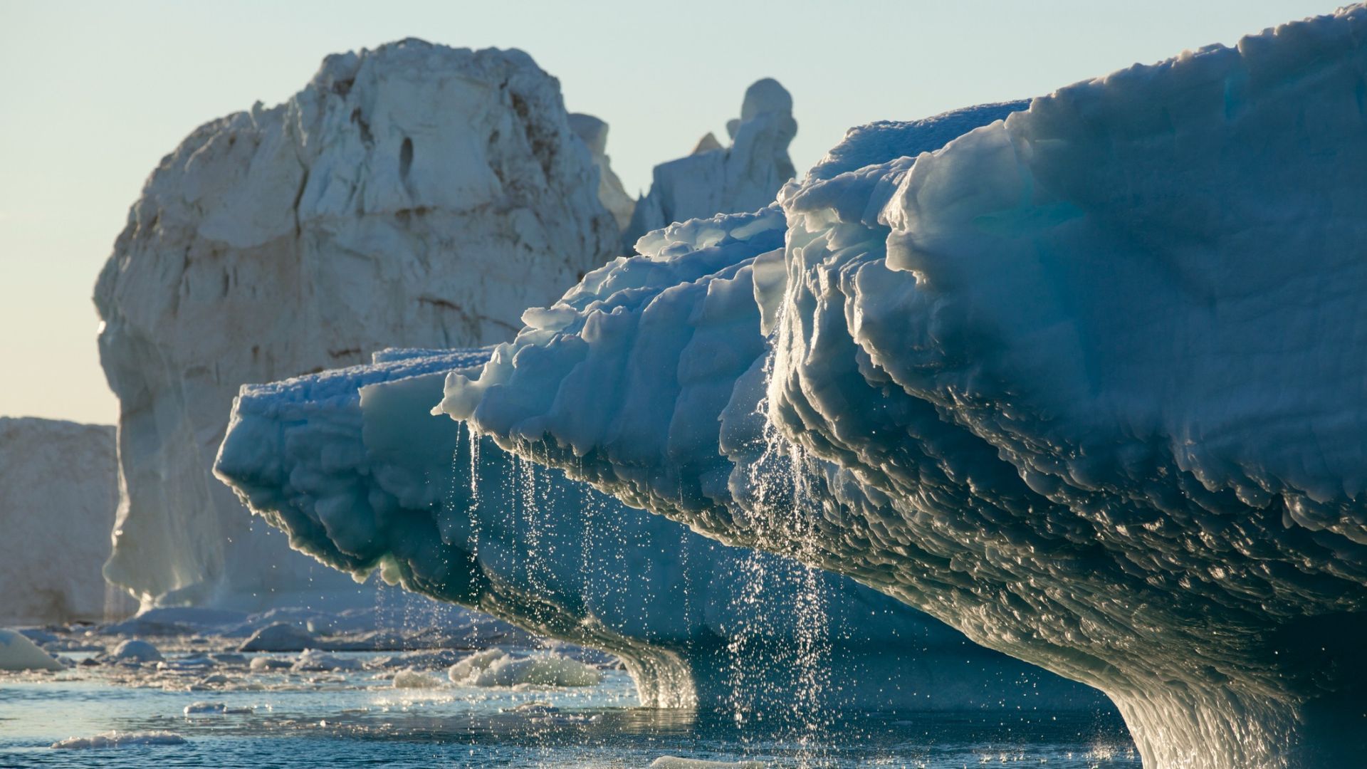 Greenland đứng giữa biến đổi khí hậu, phát triển kinh tế và những toan tính địa chính trị toàn cầu.