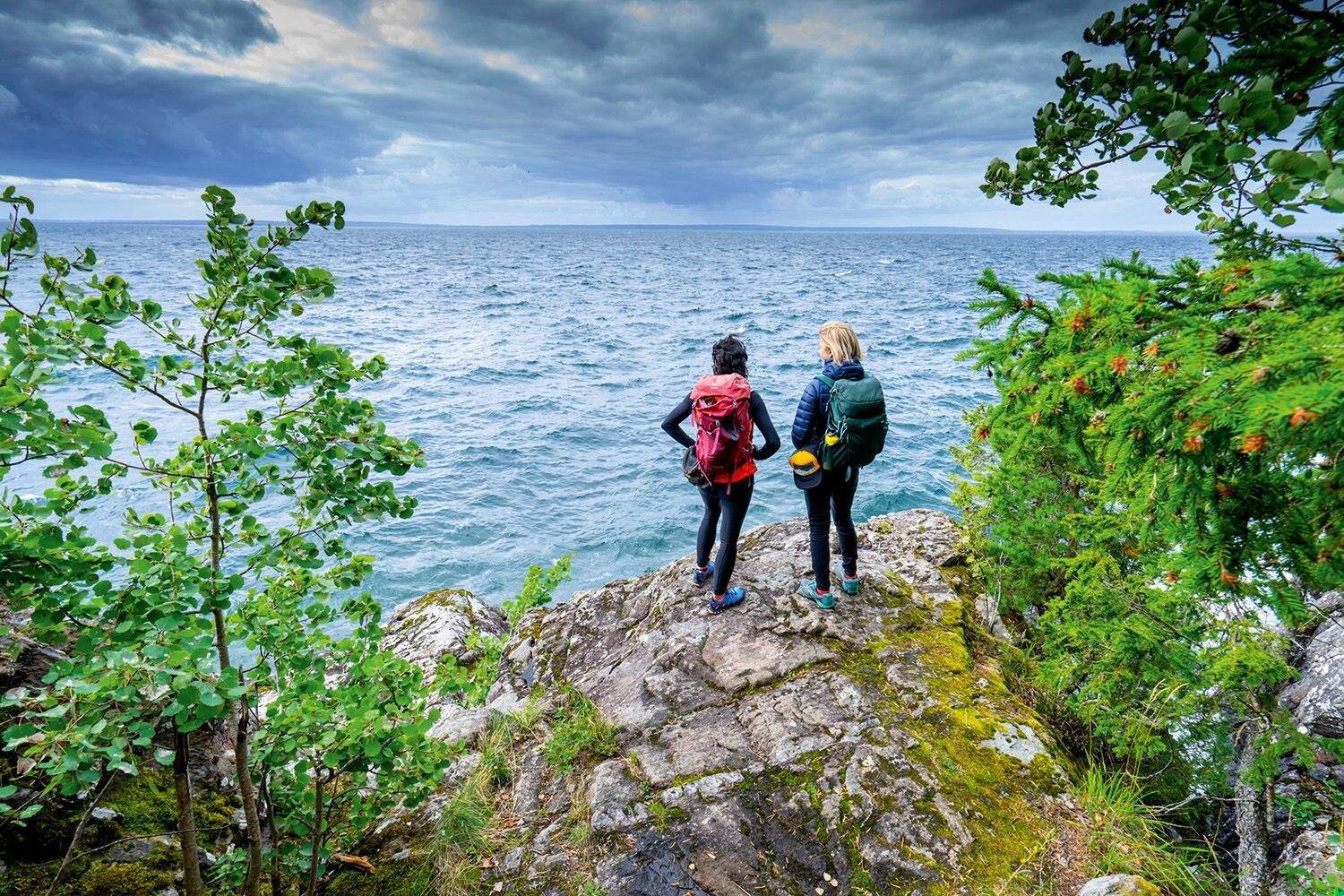 Thiên nhiên đóng vai trò trung tâm trong đời sống Scandinavia, giúp con người tái tạo năng lượng, giảm áp lực và duy trì sức khỏe tinh thần bền vững.